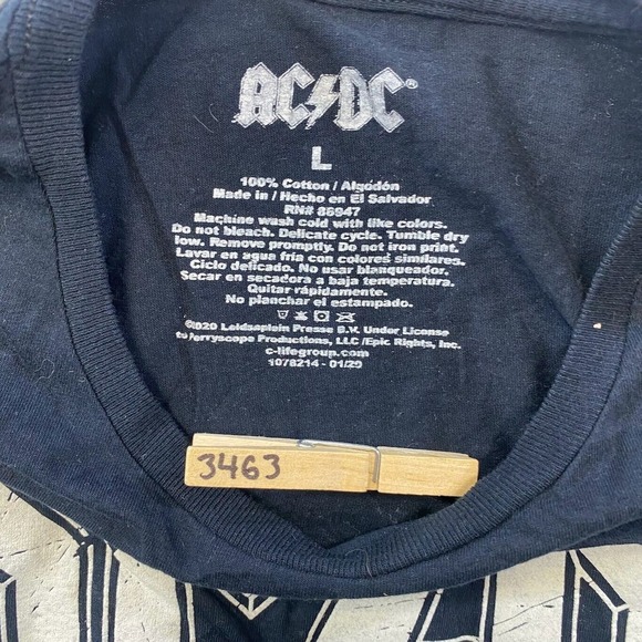 AC/DC Back In Black Tee Thrifted Vintage Style Size L - Picture 10 of 10